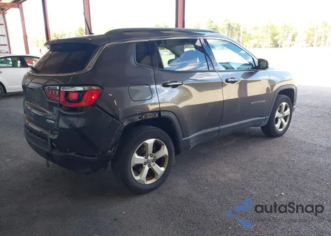2018 Jeep Compass Latitude 4X4 из США, поврежденный, VIN 3C4NJDBB6JT355316